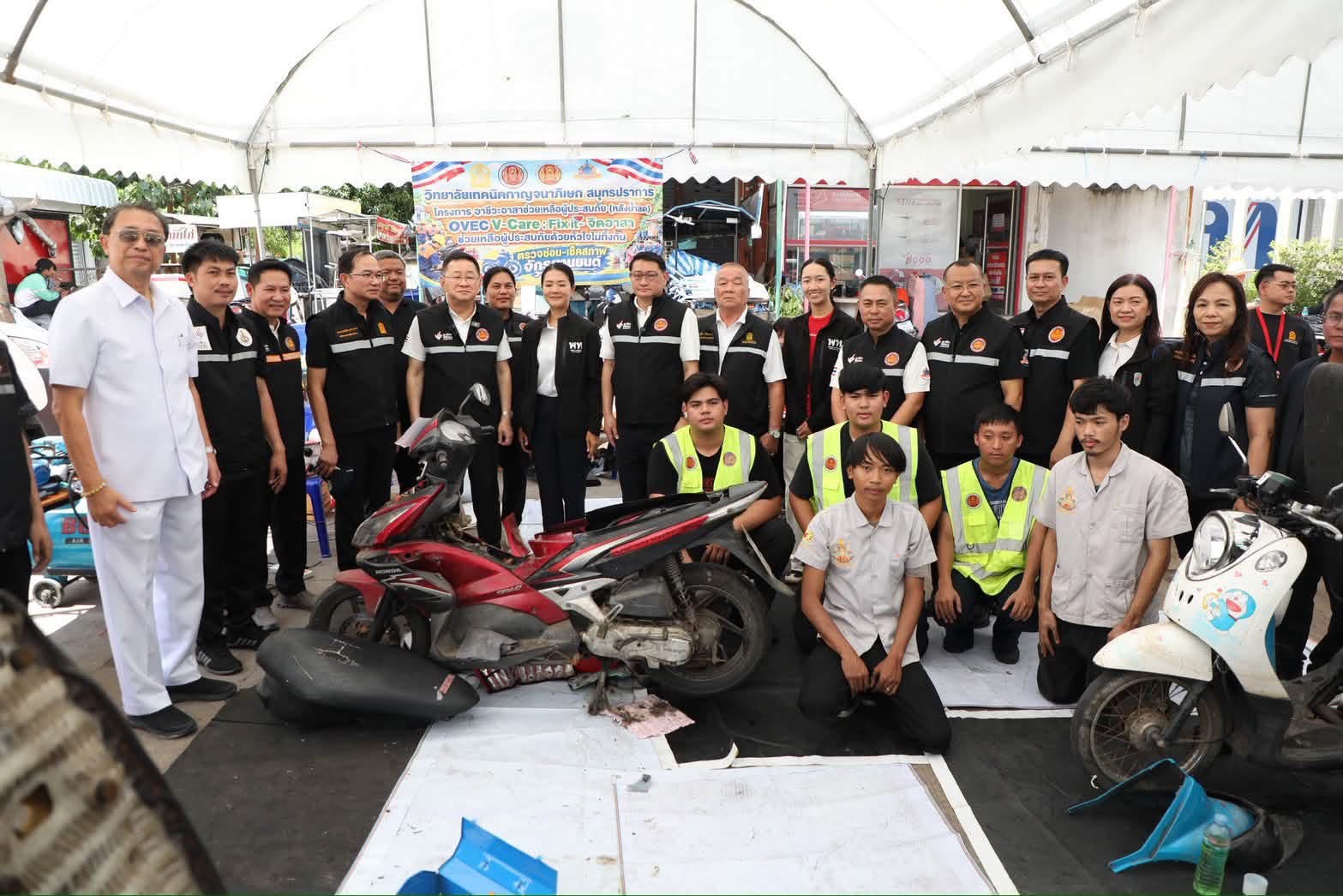 “ประเสริฐ” ลงพื้นที่ลาดกระบัง ตรวจเยี่ยมศูนย์ Fix It Center และติดตามการฟื้นฟู รร.พรตพิทยพยัต — ภาพที่ 10