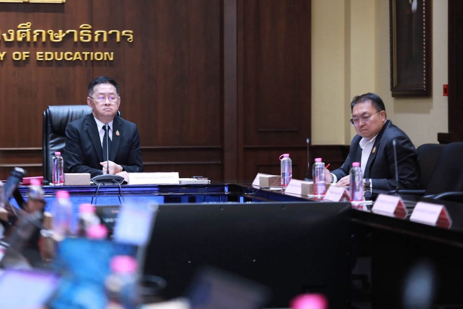 การันตีหนังสือเรียนทันเปิดเทอม! “ประเสริฐ” นั่งบอร์ด สกสค. อนุมัติพิมพ์ 21 ล้านเล่ม – สั่งดึงสต็อกเดิมมาบริหาร ลดภาระงบประมาณ — ภาพที่ 7