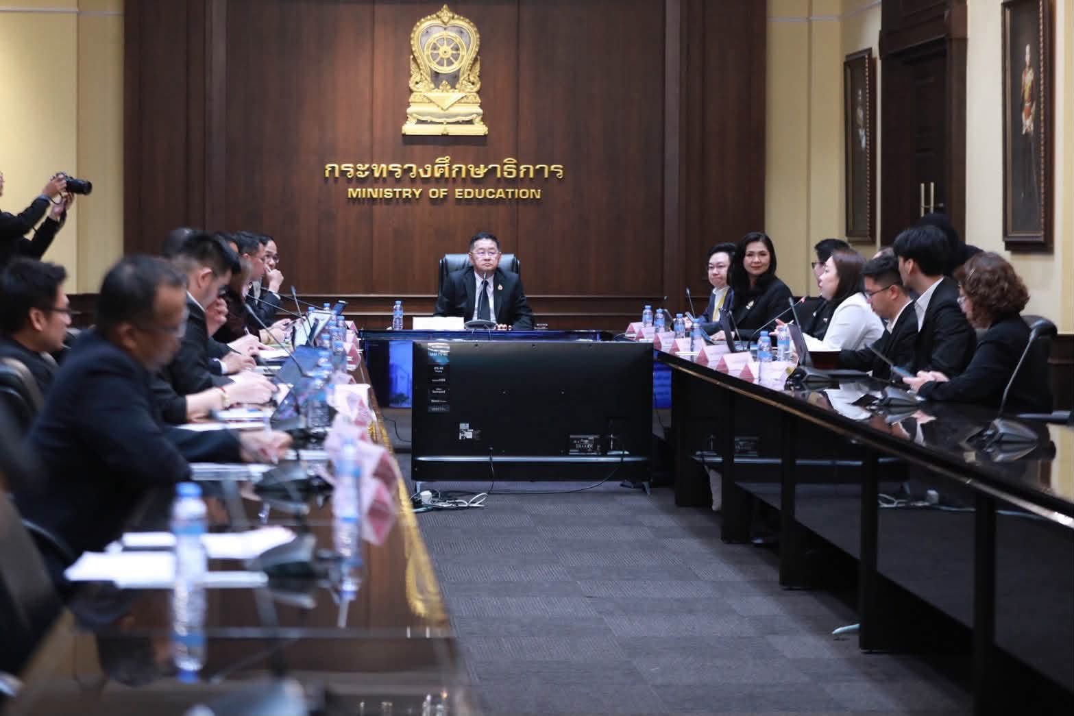 “ประเสริฐ” นั่งหัวโต๊ะหารือ NT แก้ปัญหาสัญญาณอินเทอร์เน็ตในโรงเรียน ลดความเหลื่อมล้ำ-สร้างโอกาสทางการศึกษาทั่วไทย — ภาพที่ 5