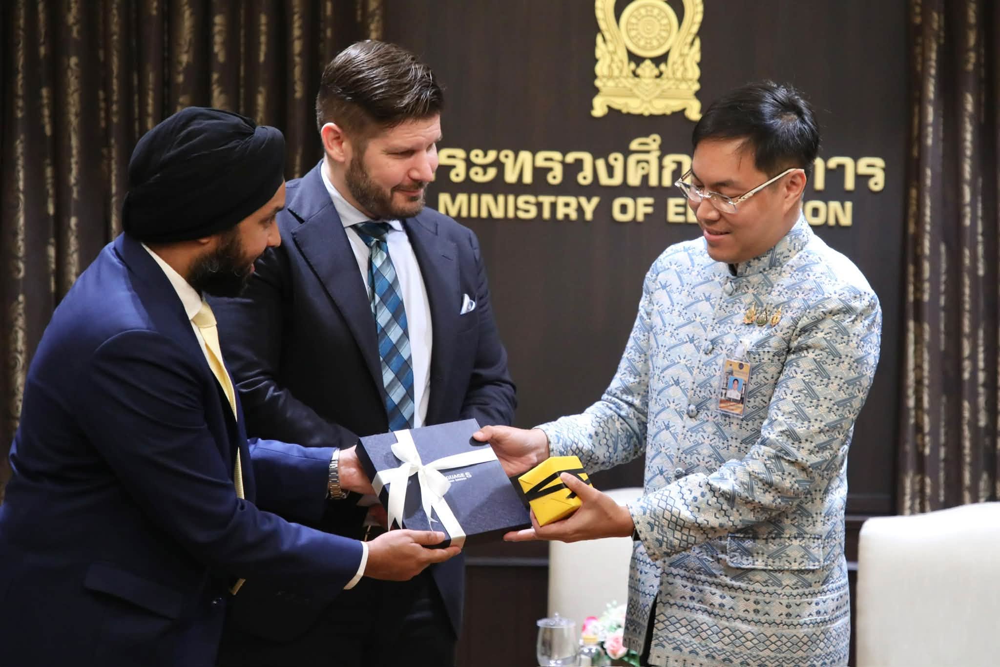 “อัครนันท์” หารือ Eduten ฟินแลนด์ ขยายทดลอง AI คณิตศาสตร์ 1 ภาคเรียน — ภาพที่ 3