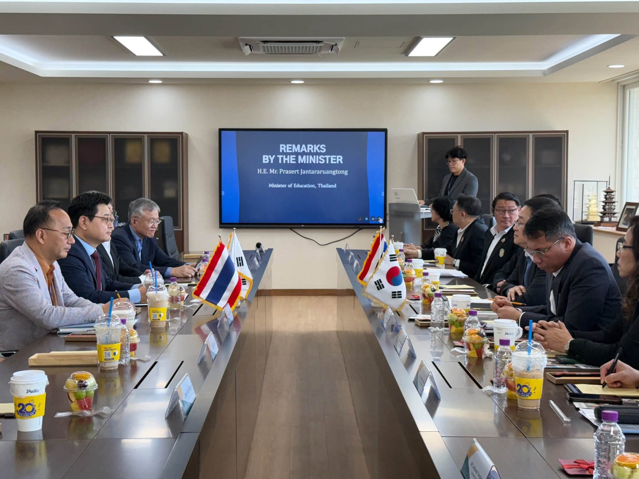 รมว.ศธ. หารือความร่วมมือด้านอาชีวศึกษาและภาษาเกาหลีกับฝ่ายเกาหลี — ภาพที่ 3