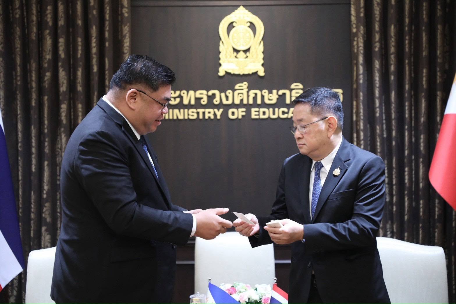 รมว.ศธ. ต้อนรับคณะผู้แทนฟิลิปปินส์ หนุนความร่วมมือแก้เด็กหลุดระบบ–พัฒนาการศึกษาดิจิทัล — ภาพที่ 4
