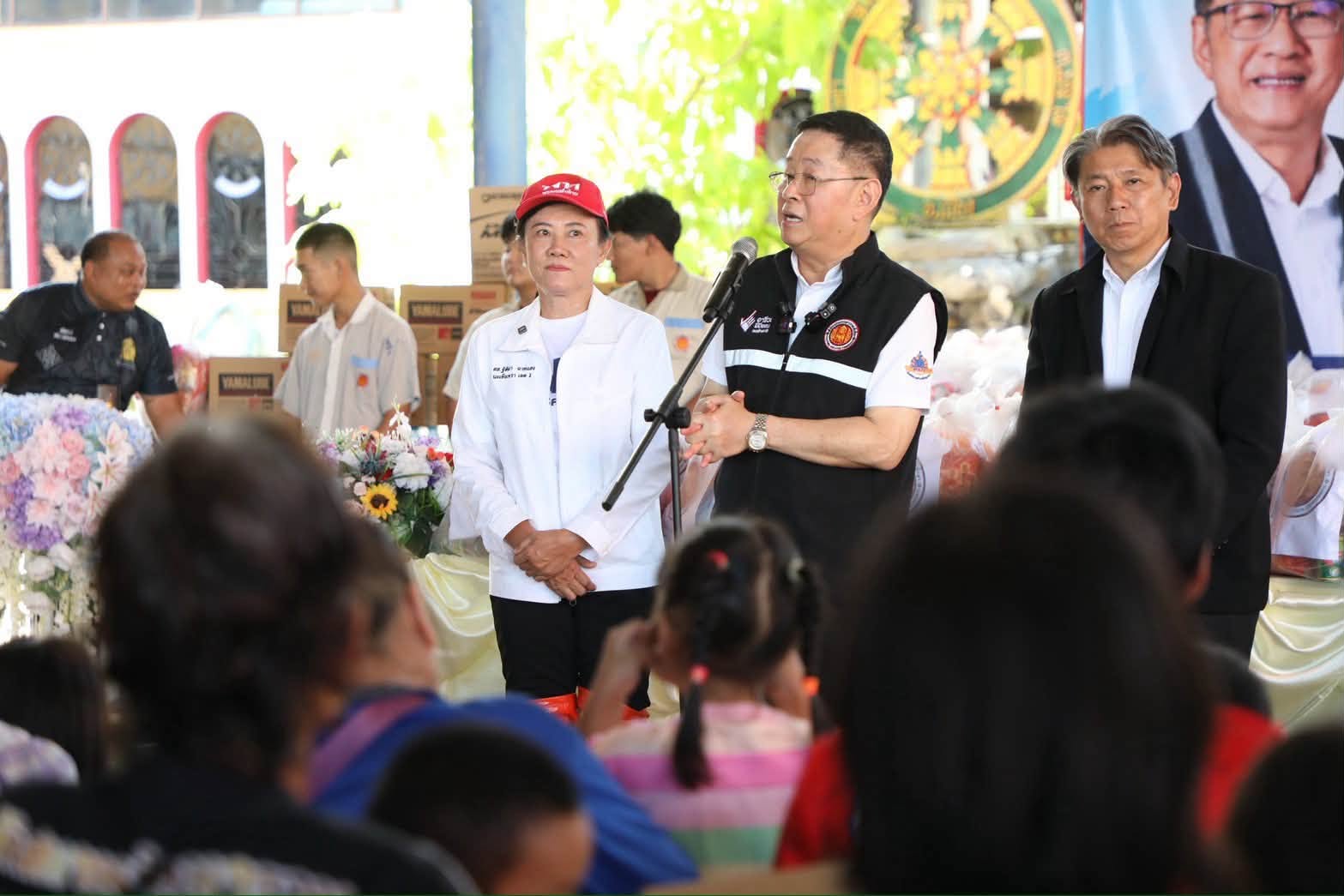 ศธ. อนุมัติงบฉุกเฉินเร่งฟื้นฟูโรงเรียนรับน้ำท่วม พร้อมส่ง “Fix It Center” ช่วยประชาชน — ภาพที่ 7