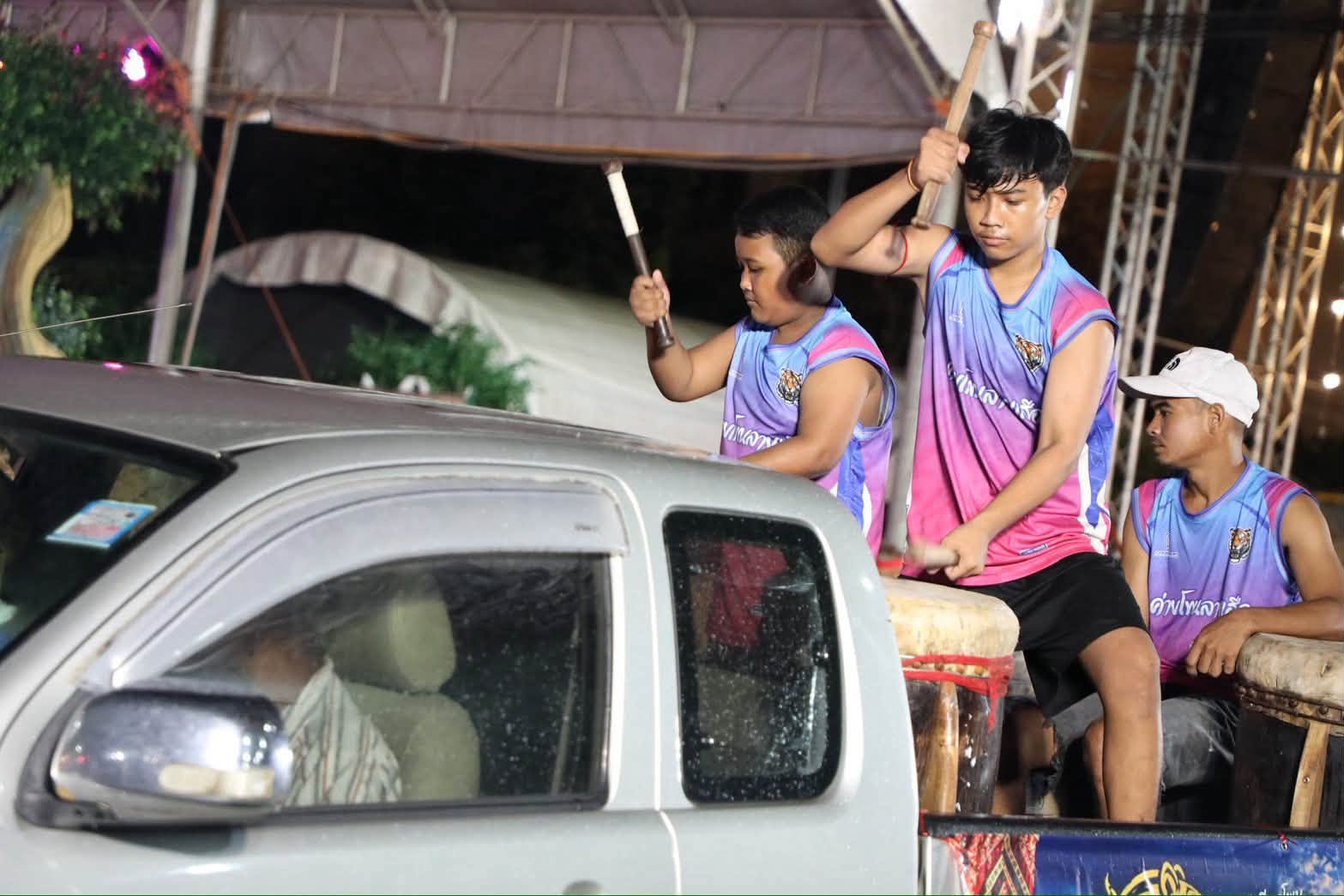 รากเหง้าที่หนังสือสอนไม่ได้ครบ! “ประเสริฐ” หนุนสถานศึกษา ใช้ประเพณีแข่งโพน-ลากพระ ต่อยอดการเรียนรู้ Anywhere Anytime อย่างภาคภูมิใจ — ภาพที่ 5