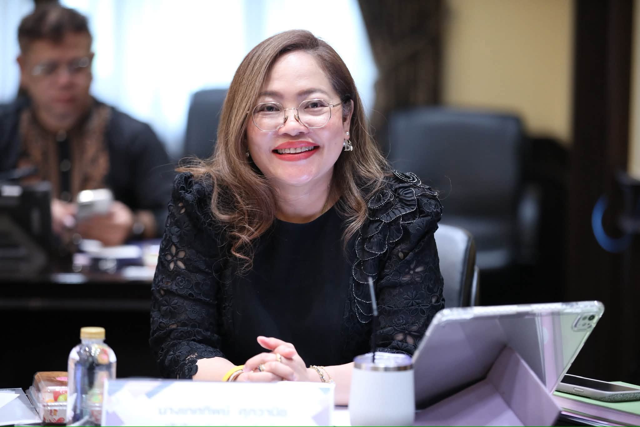 “ลิณธิภรณ์” ดันท้องฟ้าจำลองกรุงเทพ สู่ศูนย์การเรียนรู้ตลอดชีวิตต้นแบบ ชูอัตลักษณ์ดาราศาสตร์ เชื่อมคนทุกวัย — ภาพที่ 5
