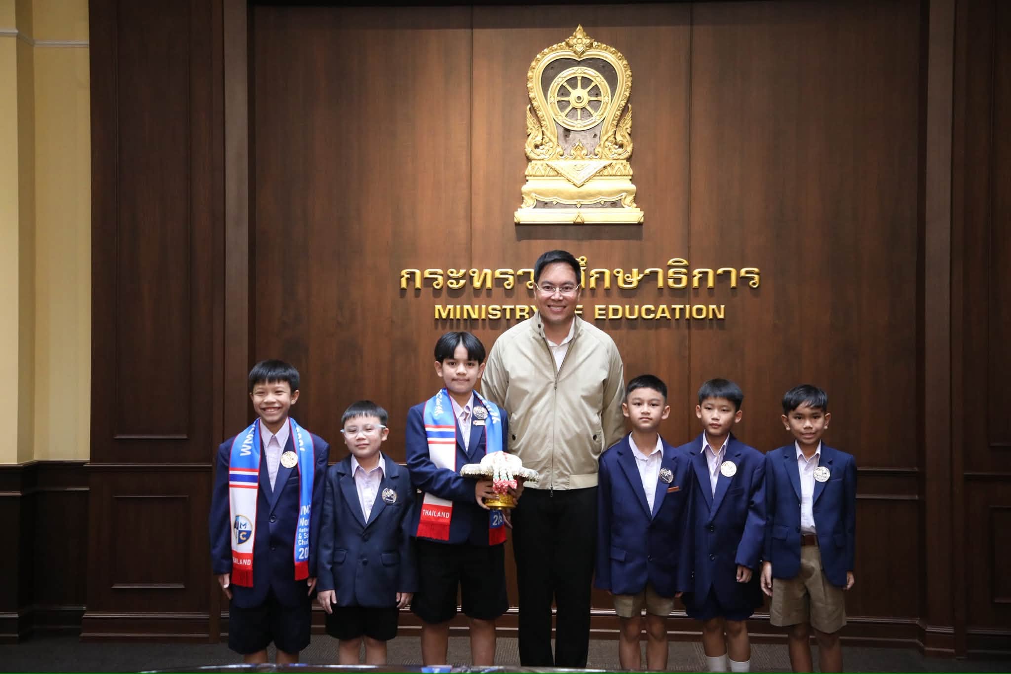 “อัครนันท์” แสดงความยินดีทีม IMSO คว้า 12 เหรียญเงิน - ทองแดง พร้อมให้พรนักเรียนไทยลุยศึก WMSC ที่บัลแกเรีย — ภาพที่ 5