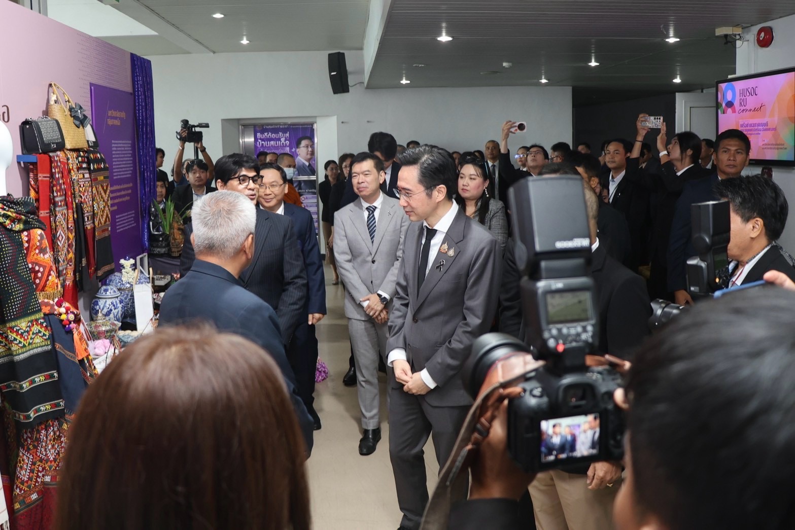 “ยศชนัน” ชู “Mastery” ค้นหาความเชี่ยวชาญท้องถิ่น ผสานวิทยาศาสตร์–เทคโนโลยี–AI สร้างพลังเศรษฐกิจสร้างสรรค์ ดันไทยสู่ “ชาติแห่งความเชี่ยวชาญ” — ภาพที่ 5