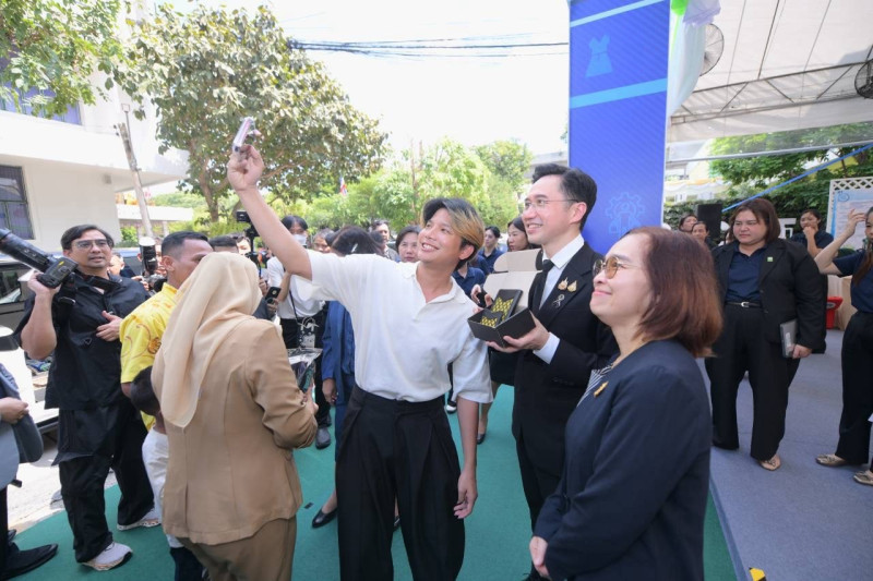 “ยศชนัน” ร่วมยินดี วช. ครบรอบ 67 ปี เปิดเวที NRCT Forum 2026 ผนึกพลังวิจัยและนวัตกรรมไทย สร้างความมั่นคงทางเทคโนโลยี ขับเคลื่อนประเทศสู่อนาคตอย่างยั่งยืน — ภาพที่ 3