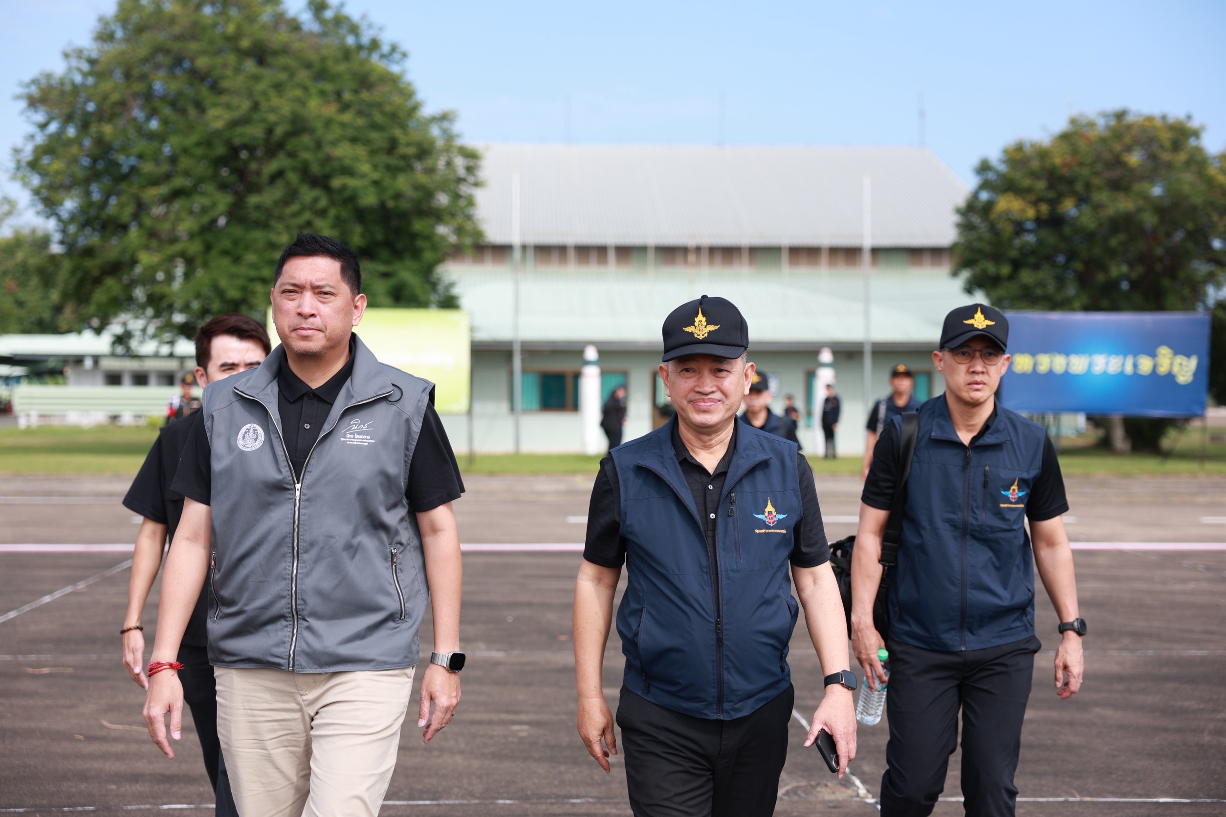 กลาโหม–พม. ผสานความมั่นคงทางทหารกับความมั่นคงของมนุษย์ สร้างบ้านมั่นคงชายแดนอุบลฯ ดูแลทหารผ่านศึก เสริมชุมชนเข้มแข็ง วางรากฐานความมั่นคงอย่างยั่งยืน — ภาพที่ 2