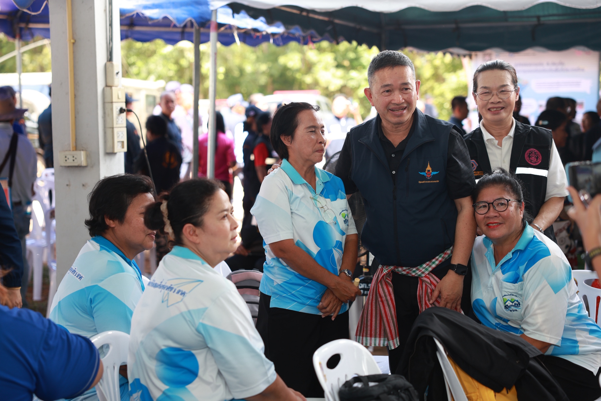 กลาโหม–พม. ผสานความมั่นคงทางทหารกับความมั่นคงของมนุษย์ สร้างบ้านมั่นคงชายแดนอุบลฯ ดูแลทหารผ่านศึก เสริมชุมชนเข้มแข็ง วางรากฐานความมั่นคงอย่างยั่งยืน — ภาพที่ 3