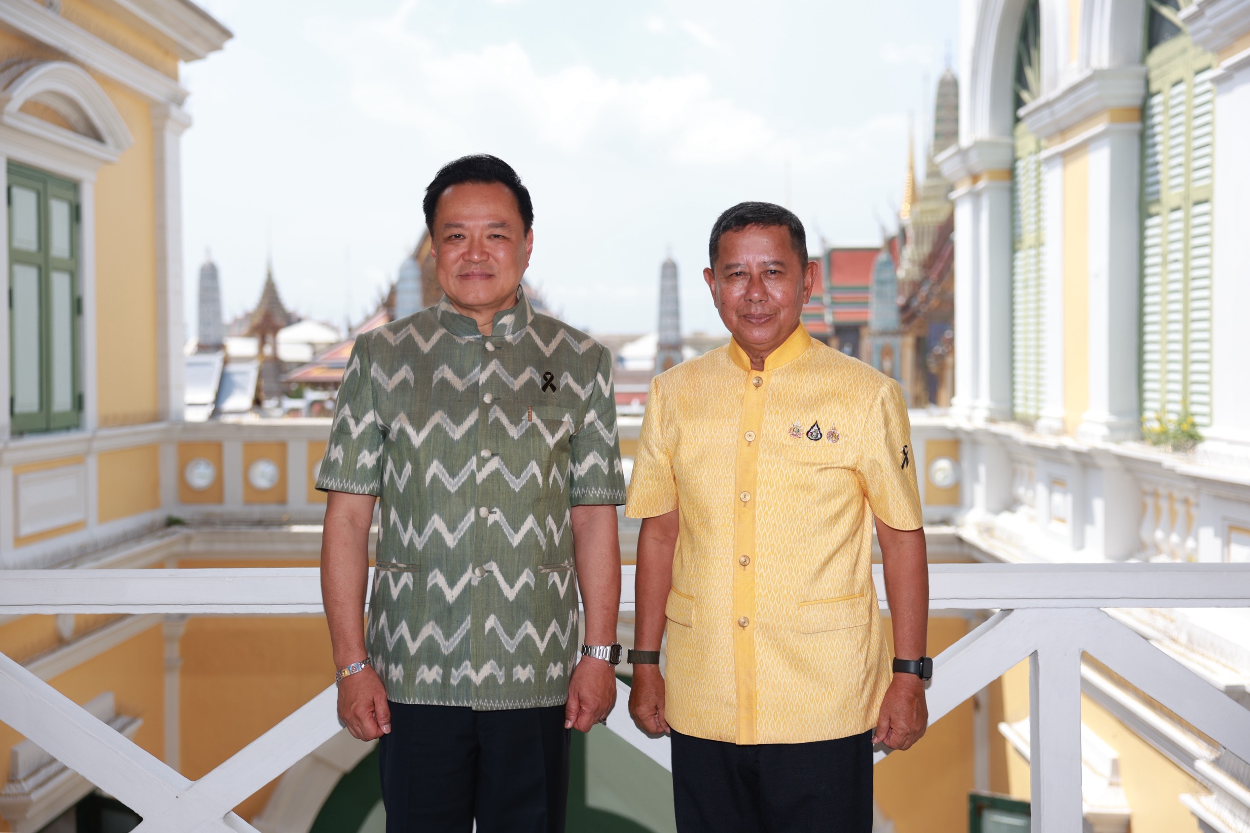 นายกรัฐมนตรีเยือนกระทรวงกลาโหม สักการะสิ่งศักดิ์สิทธิ์ ชมอาคารประวัติศาสตร์ ร่วมซ้อมเดินริ้วขบวน ก่อนรับประทานอาหารกลางวันเมนูเดียวกับกำลังพล — ภาพที่ 2