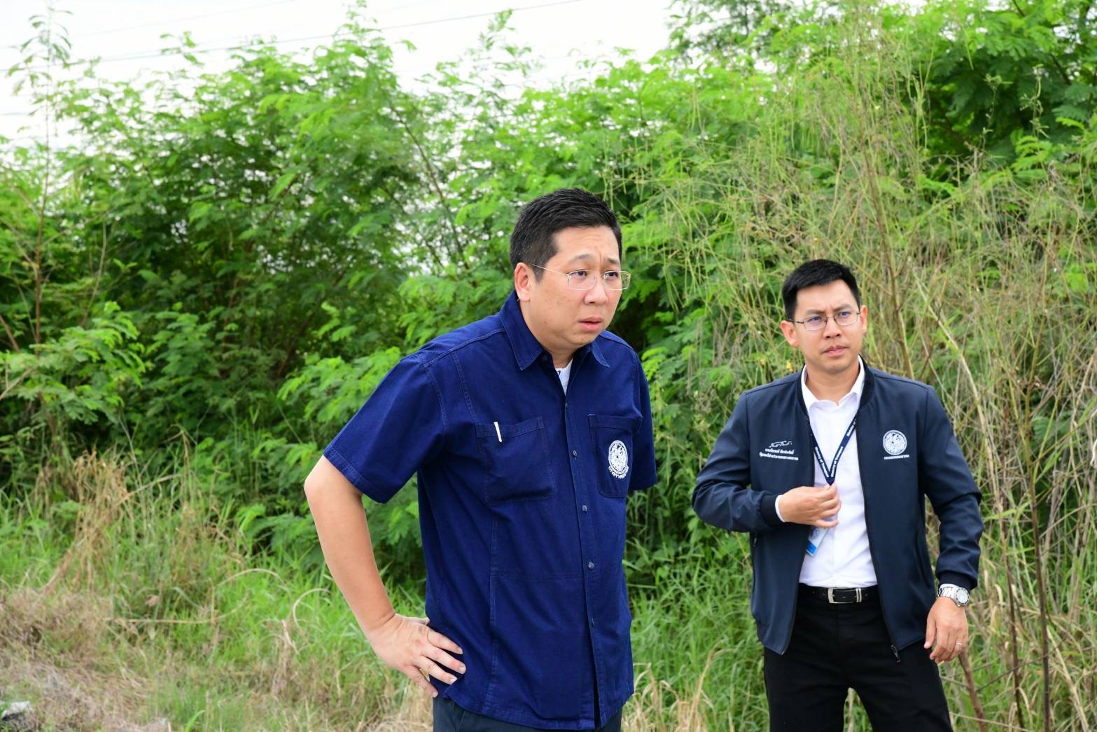 “ภัทรพงศ์” ลงพื้นที่ตรวจทางหลวงหมายเลข 11 สายแยกอินทร์บุรี–อำเภอสากเหล็ก ตอน อำเภอทับคล้อ–อำเภอสากเหล็ก เร่งซ่อมแซมผิวทางภายในเดือนพฤศจิกายน 2569 เพื่อความปลอดภัยในการใช้รถใช้ถนนของประชาชน — ภาพที่ 2