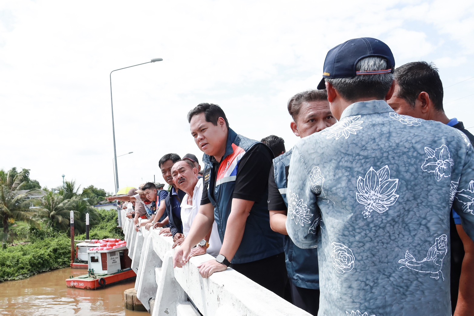 “สรรเพชญ” เร่งเปิดทางน้ำรับฤดูฝน เพิ่มประสิทธิภาพระบายน้ำ ลดผลกระทบน้ำท่วม ยกระดับความปลอดภัยการสัญจรทางน้ำ — ภาพที่ 12