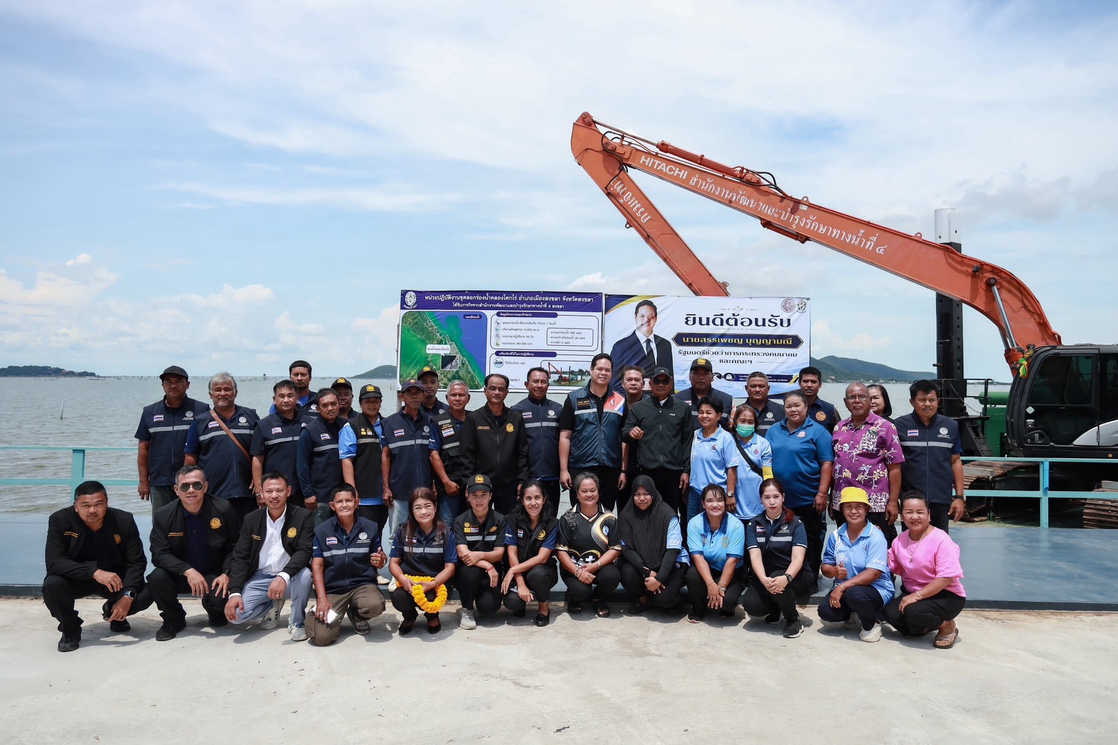 “สรรเพชญ” เร่งเปิดทางน้ำรับฤดูฝน เพิ่มประสิทธิภาพระบายน้ำ ลดผลกระทบน้ำท่วม ยกระดับความปลอดภัยการสัญจรทางน้ำ — ภาพที่ 15