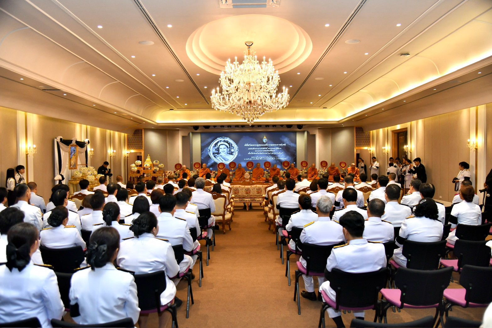 กระทรวงคมนาคม น้อมรำลึกในพระมหากรุณาธิคุณ จัดพิธีสวดพระพุทธมนต์เพื่ออุทิศถวายเป็นพระราชกุศล เนื่องในวันคล้ายวันสวรรคต สมเด็จพระนางเจ้าสิริกิติ์ พระบรมราชินีนาถ พระบรมราชชนนีพันปีหลวง 24 ตุลาคม 2569 — ภาพที่ 16