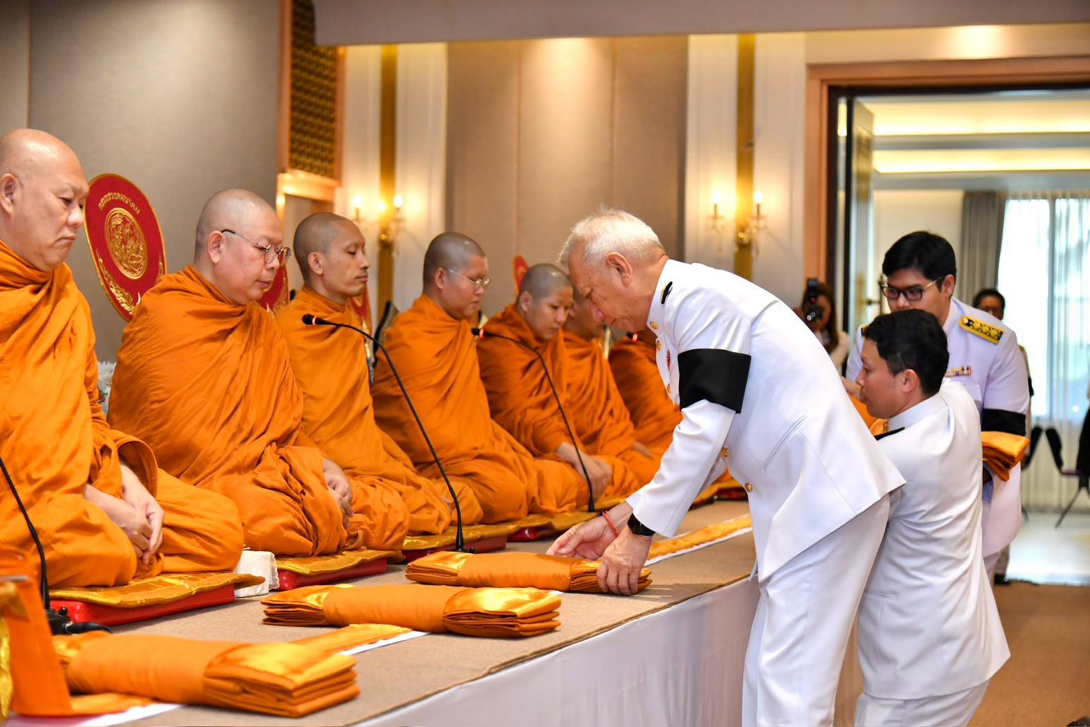กระทรวงคมนาคม น้อมรำลึกในพระมหากรุณาธิคุณ จัดพิธีสวดพระพุทธมนต์เพื่ออุทิศถวายเป็นพระราชกุศล เนื่องในวันคล้ายวันสวรรคต สมเด็จพระนางเจ้าสิริกิติ์ พระบรมราชินีนาถ พระบรมราชชนนีพันปีหลวง 24 ตุลาคม 2569 — ภาพที่ 12
